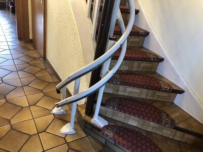 Treppenlift mieten in Hannover - 2-Rohr-System