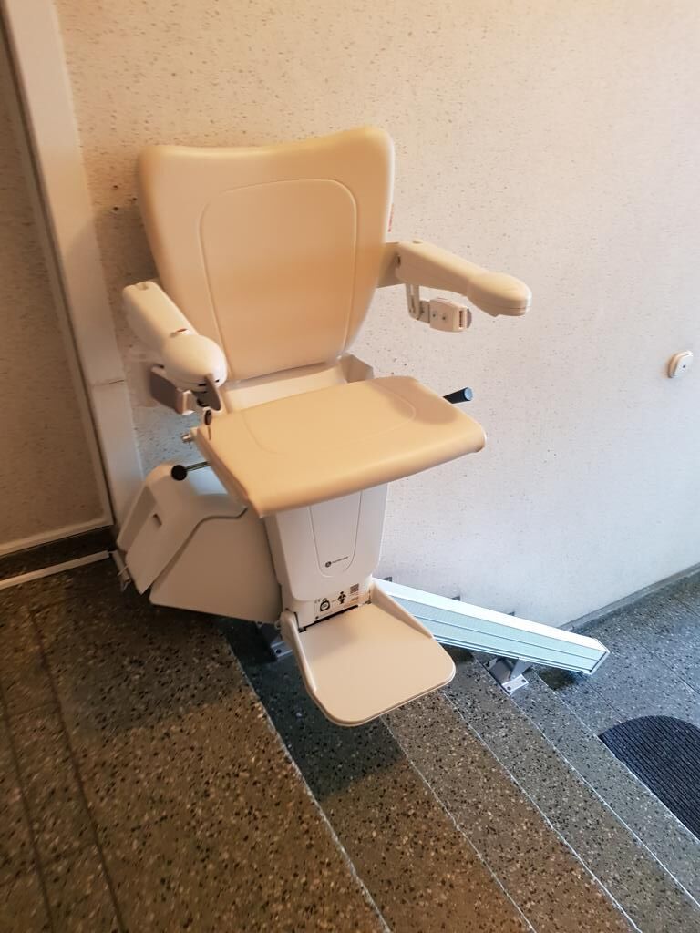 Fital-Treppenlift-Modell-GFR_ordentlich