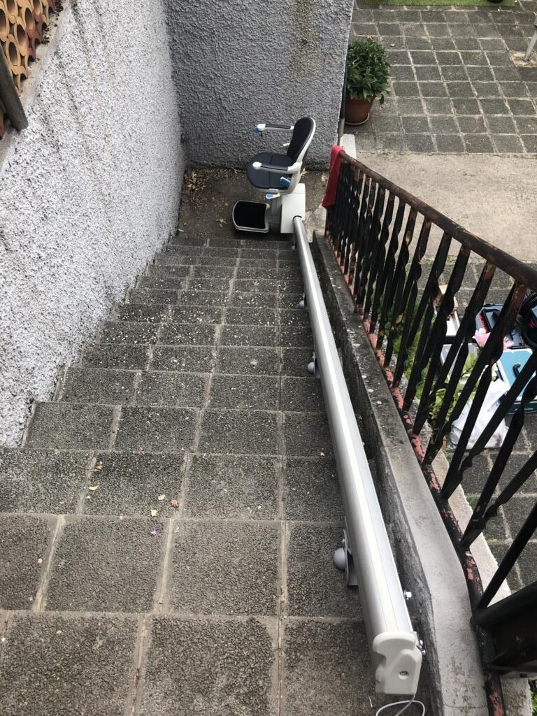 FITAL Treppenlift - Treppenlift Außenlift