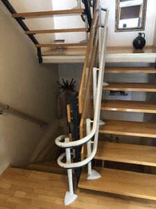 Treppenlift Ulm - schmale Treppe