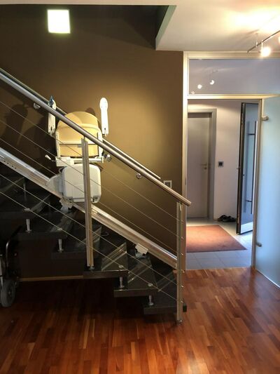 Treppenlift gerade Treppe Menden