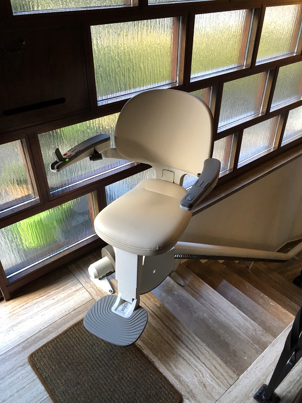FITAL Treppenlifte - Treppenlift 1-Rohr FLOW X Hannover